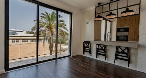 VENDIDA PELA 'TA MAISON DE RÊVE'

APARTMENTO RENOVADO T3 - CONDOMINIO SANTA MARIA - TAVIRA