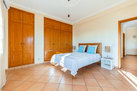 Moradia 4 quartos com piscina em Almancil