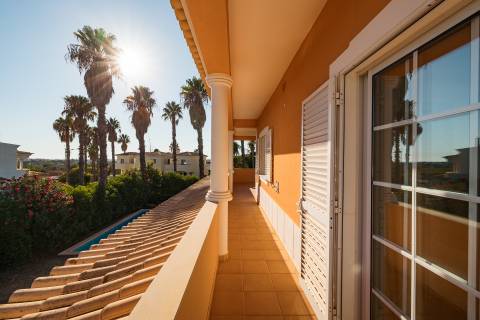 Moradia 4 quartos com piscina em Almancil