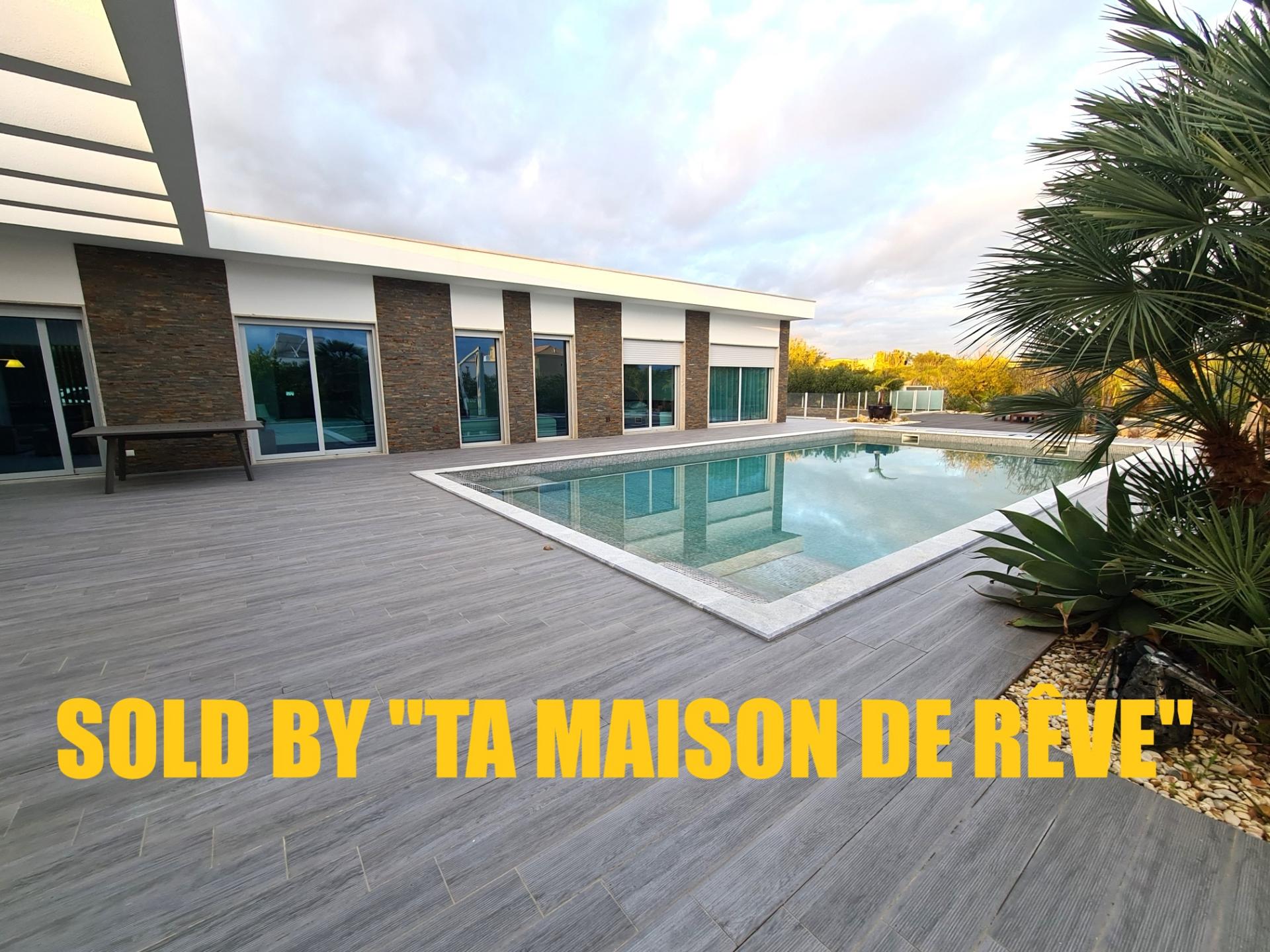 VENDIDA PELA ' TA MAISON DE RÊVE'