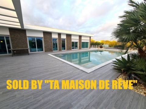 VENDIDA PELA ' TA MAISON DE RÊVE'