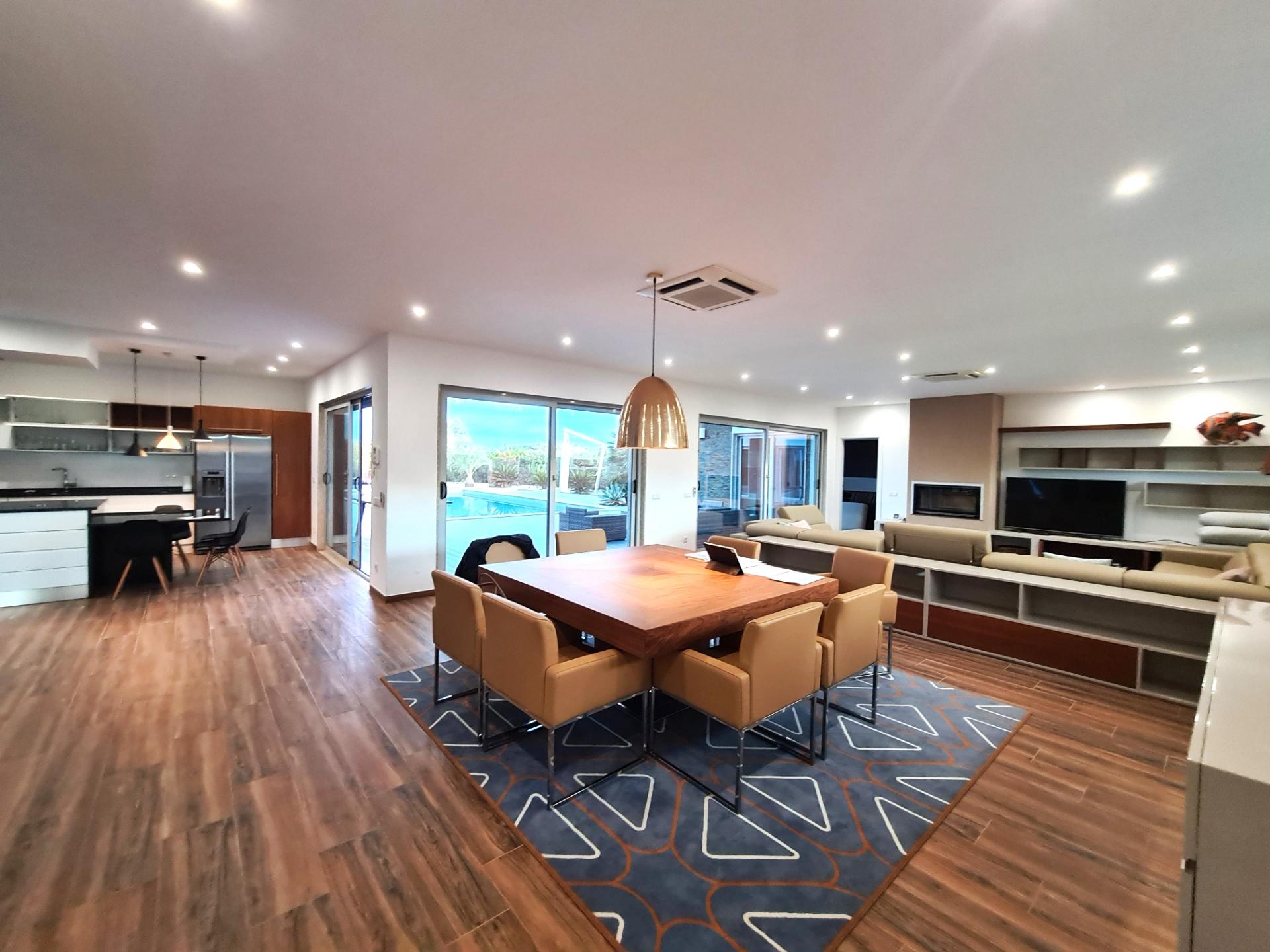 VENDIDA PELA ' TA MAISON DE RÊVE'