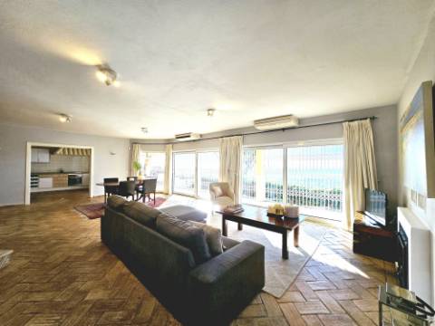 VENDIDA PELA 'TA MAISON DE RÊVE'