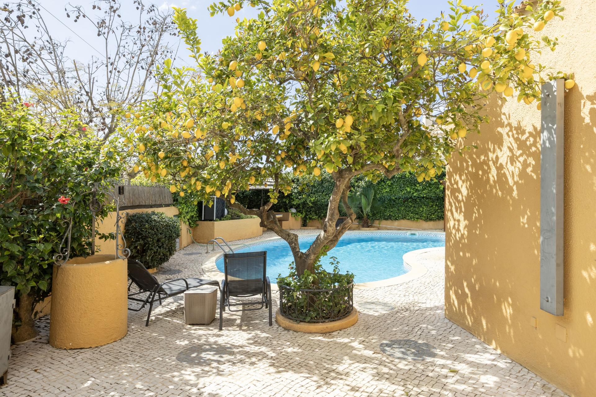 Propriedade de Exceção no Coração de Albufeira - Elegância e História