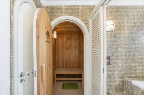 Propriedade de Exceção no Coração de Albufeira - Elegância e História