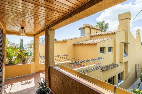 Propriedade de Exceção no Coração de Albufeira - Elegância e História