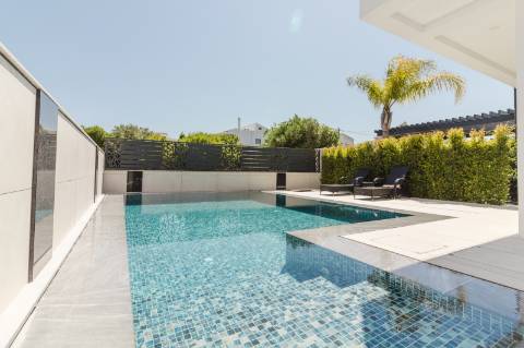 Moradia Moderna Almancil