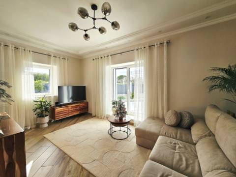 EXCLUSIVIDADE

Moradia V2 completamente renovada com qualidade