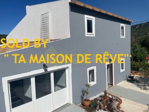 VENDIDA PELA 'TA MAISON DE RÊVE'