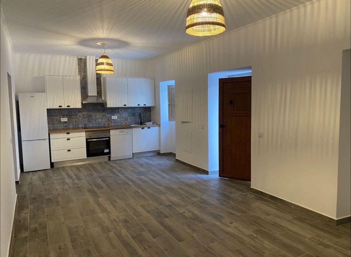 VENDIDA PELA 'TA MAISON DE RÊVE'