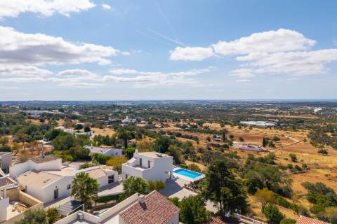 Villa de luxo com 6 quartos Santa Bárbara de Nexe € 1.500.000 | Casa de campo & Estúdio