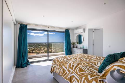 Villa de luxo com 6 quartos Santa Bárbara de Nexe € 1.500.000 | Casa de campo & Estúdio