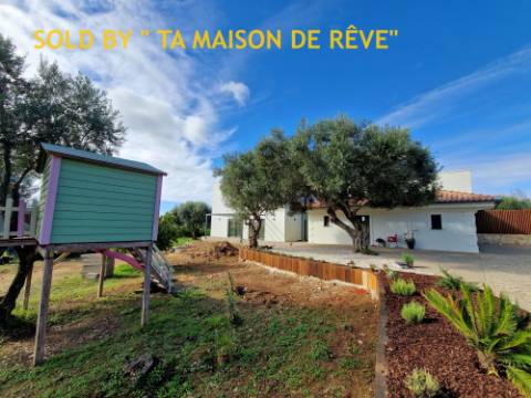 VENDIDA PELA ' TA MAISON DE RÊVE'