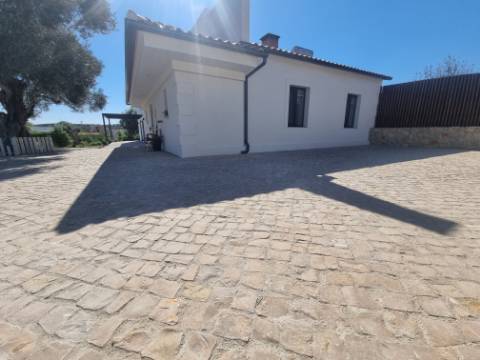 VENDIDA PELA ' TA MAISON DE RÊVE'