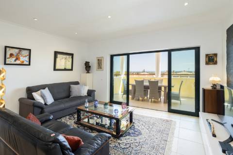 Magnifico apartamento situado numa zona calma de Vilamoura.