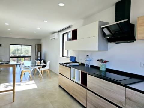 Moradia de 3 quartos +anexo numa zona calma