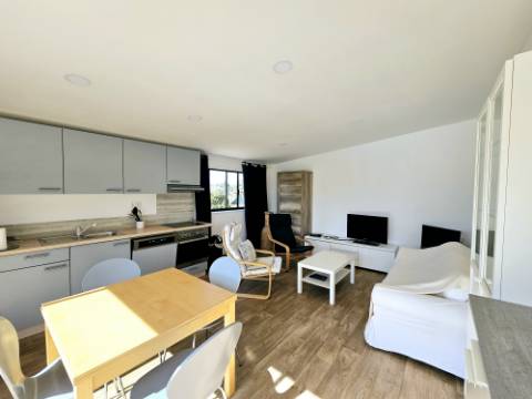 Moradia de 3 quartos +anexo numa zona calma