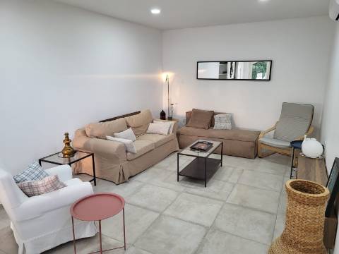 Moradia de 3 quartos +anexo numa zona calma