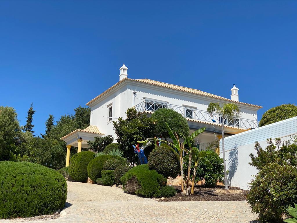 VENDIDA PELA ' TA MAISON DE RÊVE'