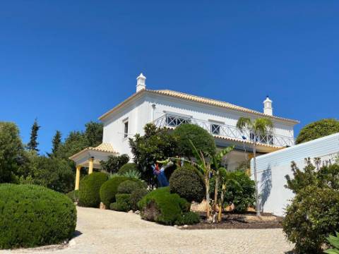 VENDIDA PELA ' TA MAISON DE RÊVE'