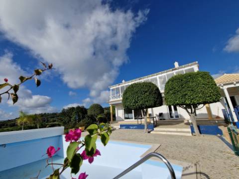 VENDIDA PELA ' TA MAISON DE RÊVE'