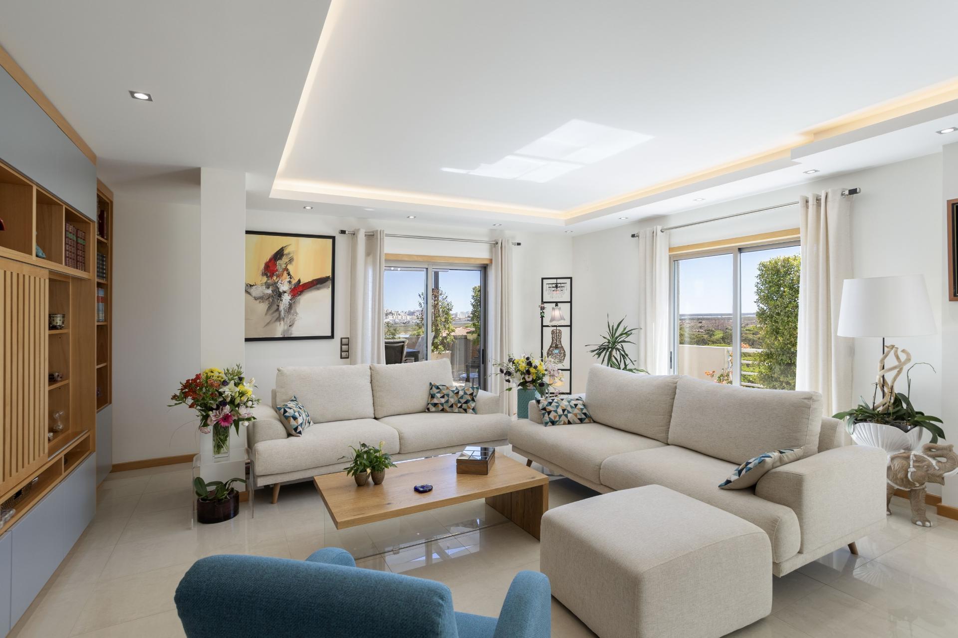 Excepcional apartamento com terraço e vistas deslumbrantes sobre a Ria Formosa