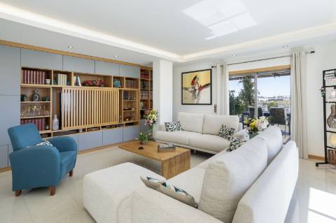 Excepcional apartamento com terraço e vistas deslumbrantes sobre a Ria Formosa