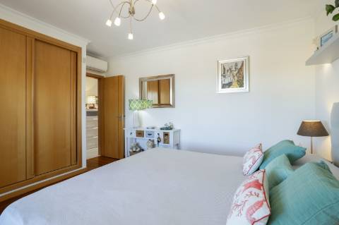 Excepcional apartamento com terraço e vistas deslumbrantes sobre a Ria Formosa