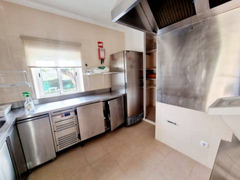 VENDIDA PELA 'TA MAISON DE RÊVE'