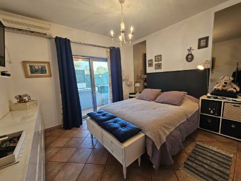 Excelente apartamento 3 quartos com piscina e garagem em Almancil