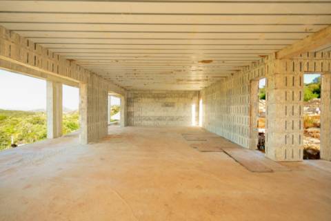 2 Moradias em construção disponíveis para venda no ponto de obra em que se encontram