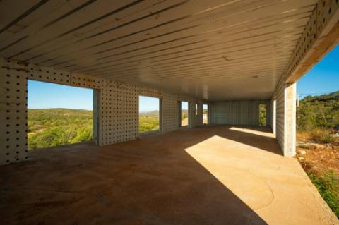 2 Moradias em construção disponíveis para venda no ponto de obra em que se encontram