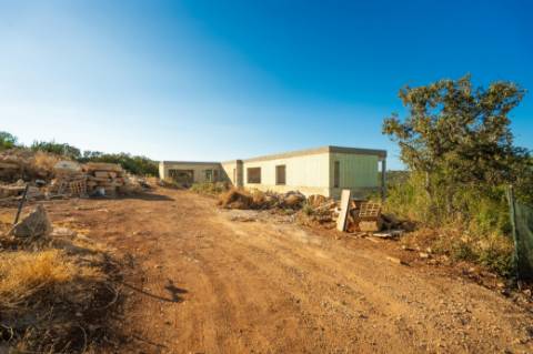 2 Moradias em construção disponíveis para venda no ponto de obra em que se encontram