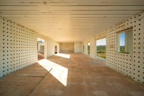 2 Moradias em construção disponíveis para venda no ponto de obra em que se encontram