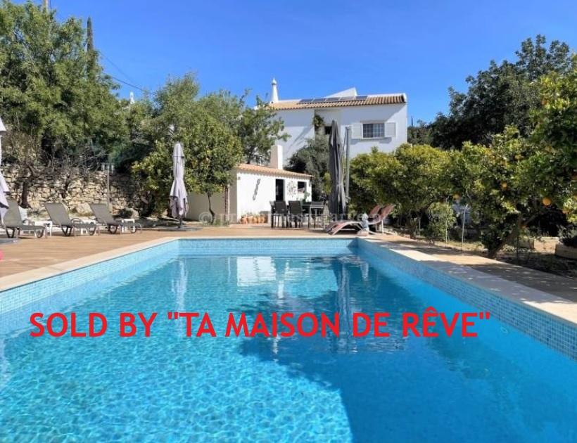 VENDIDA PELA ' TA MAISON DE RÊVE'