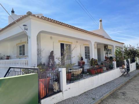 VENDIDA PELA ' TA MAISON DE RÊVE'