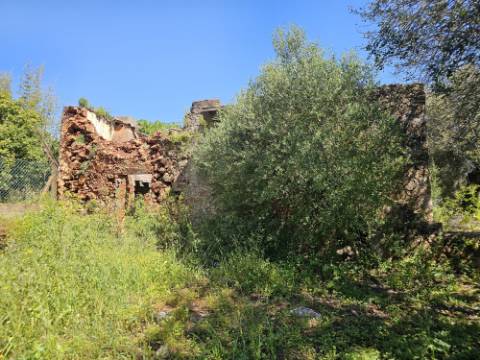 EXCLUSIVO-Terreno urbanizável perto de Salir