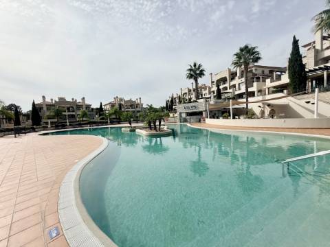 Luxuoso apartamento T2 virado para Sul em Pine Hills, Vilamoura