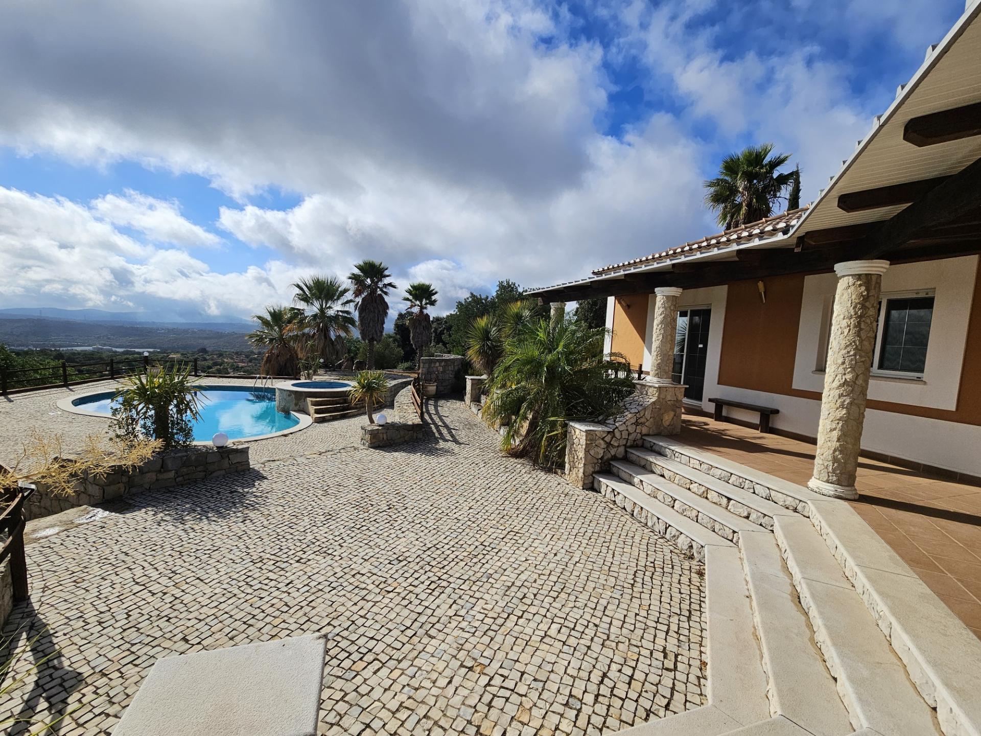 VENDIDA PELA 'TA MAISON DE RÊVE'