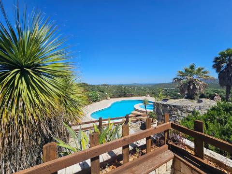 VENDIDA PELA 'TA MAISON DE RÊVE'