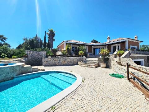 VENDIDA PELA 'TA MAISON DE RÊVE'