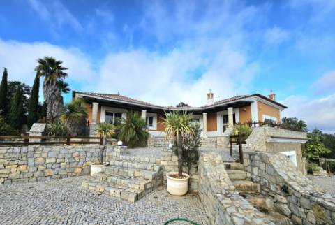 VENDIDA PELA 'TA MAISON DE RÊVE'