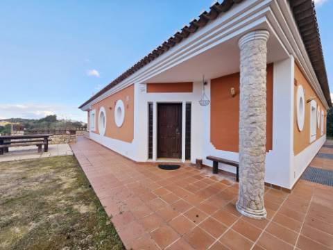 VENDIDA PELA 'TA MAISON DE RÊVE'