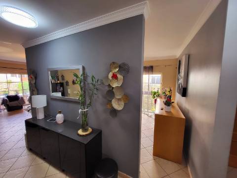 Moradia com 4 quartos Almancil com piscina privativa