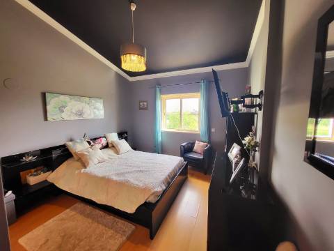 Moradia com 4 quartos Almancil com piscina privativa