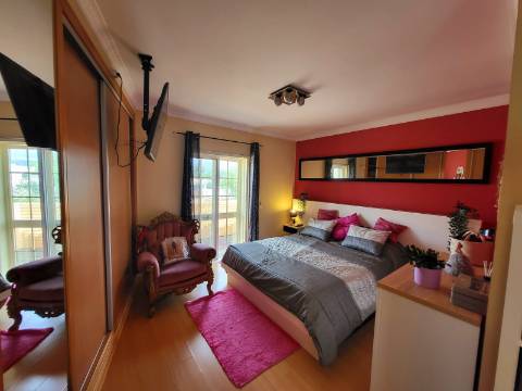 Moradia com 4 quartos Almancil com piscina privativa