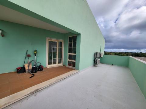 Moradia com 4 quartos Almancil com piscina privativa