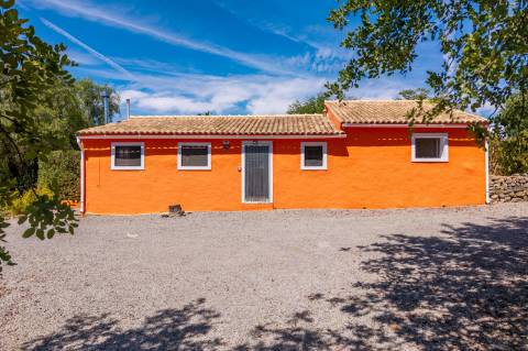 Quinta tradicional 5 quartos+ 2 no anexo+ piscina