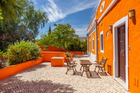 Quinta tradicional 5 quartos+ 2 no anexo+ piscina