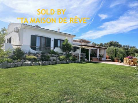 VENDIDA PELA ' TA MAISON DE RÊVE'